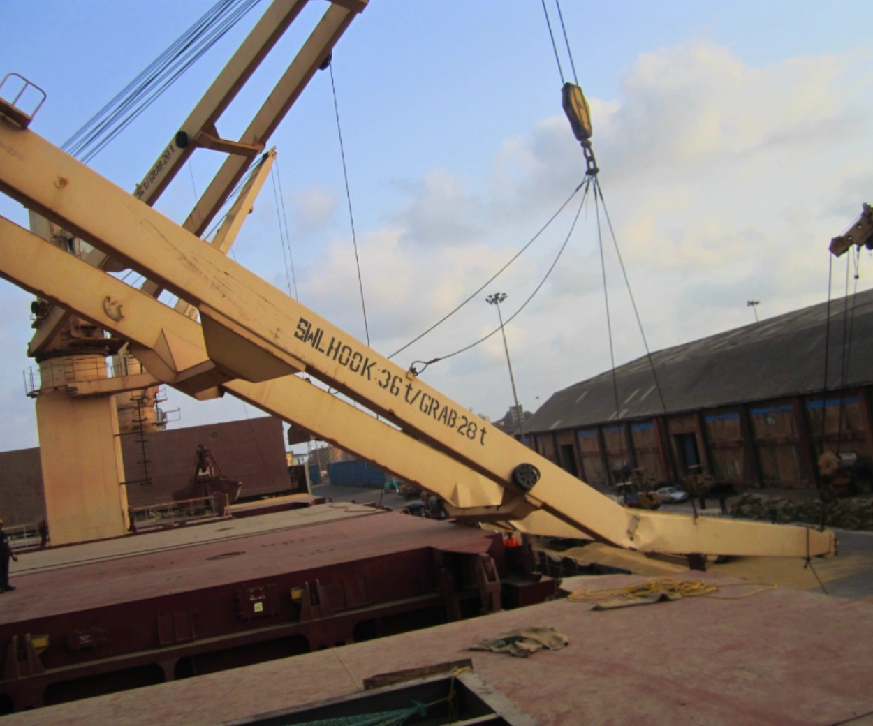 Orange Peel Grab for Scrap Handling Spar lynx crane boom repair gallery